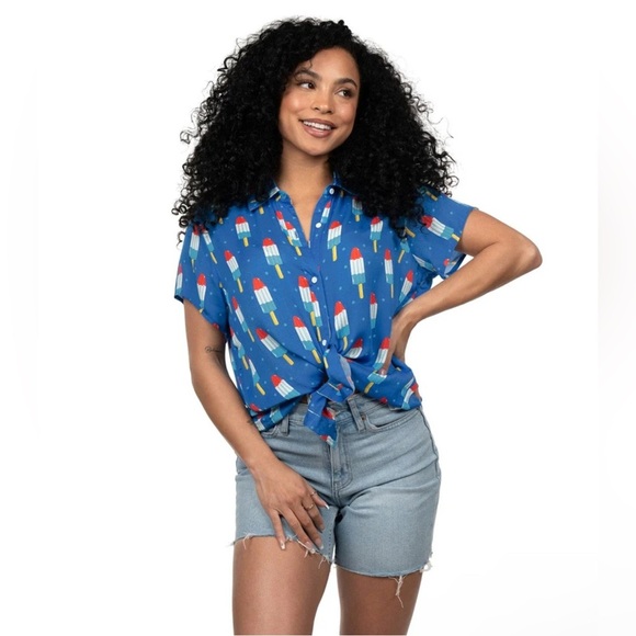 Tipsy Elves WOMEN'S Blue GRAND FINALE TIE-FRONT SHIRT Popsicle Print Size Small - Picture 1 of 9